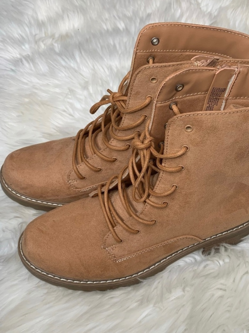 NWOB Universal Thread Womens Tan Faux Suede Lace-Up Combat Boots Size 9.5
